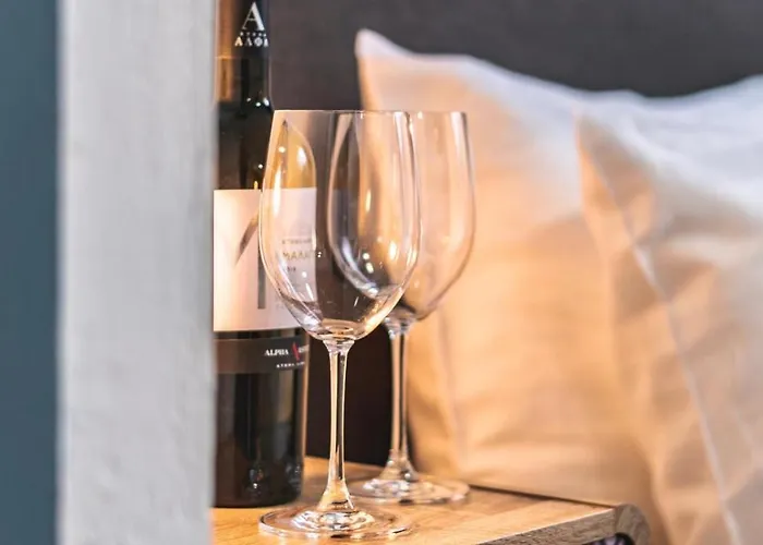 Lux Downtown * Serres